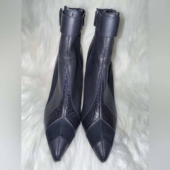 Shoe Dazzle Black Heeled Boots with Geometric Stitching - Picture 1 of 7
